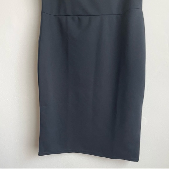 Nasty Gal Sleeveless Black Fitted Dress - Picture 2 of 6